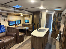 Load image into Gallery viewer, Trailer 105 - $42,000