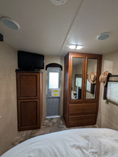 Load image into Gallery viewer, Trailer #37 - $35,900