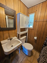 Load image into Gallery viewer, Two Bedroom Cottage 2