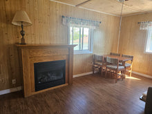 Load image into Gallery viewer, One Bedroom Cottage 9