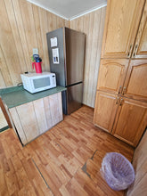 Load image into Gallery viewer, Three Bedroom Cottage 8