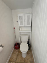 Load image into Gallery viewer, Three Bedroom Cottage 8